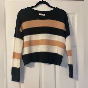 Super cute Crop sweater